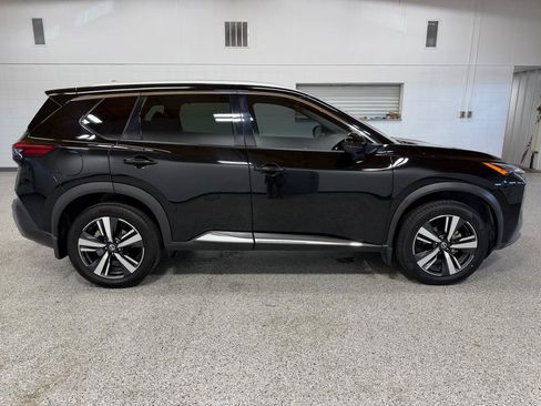 Used 2021 Nissan Rogue SL w/ Premium Package FWD image 5