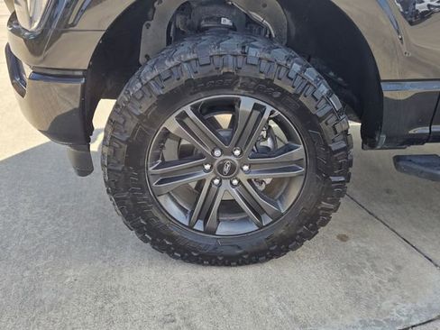 Used 2022 Ford F150 XLT w/ Equipment Group 302A High image 11