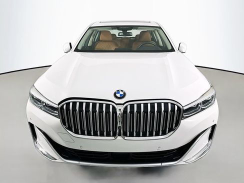 Used 2022 BMW 750i xDrive AWD/4WD image 6