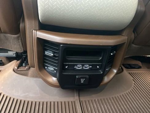 Used 2019 RAM 1500 Laramie AWD/4WD image 11