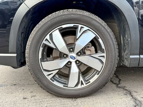 Used 2020 Subaru Forester Touring image 9