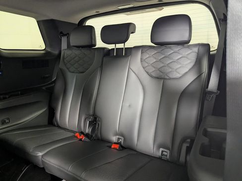 Used 2021 Hyundai Palisade Limited FWD image 26