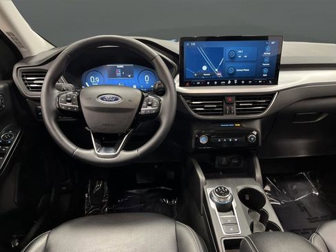 Used 2025 Ford Escape Platinum image 5