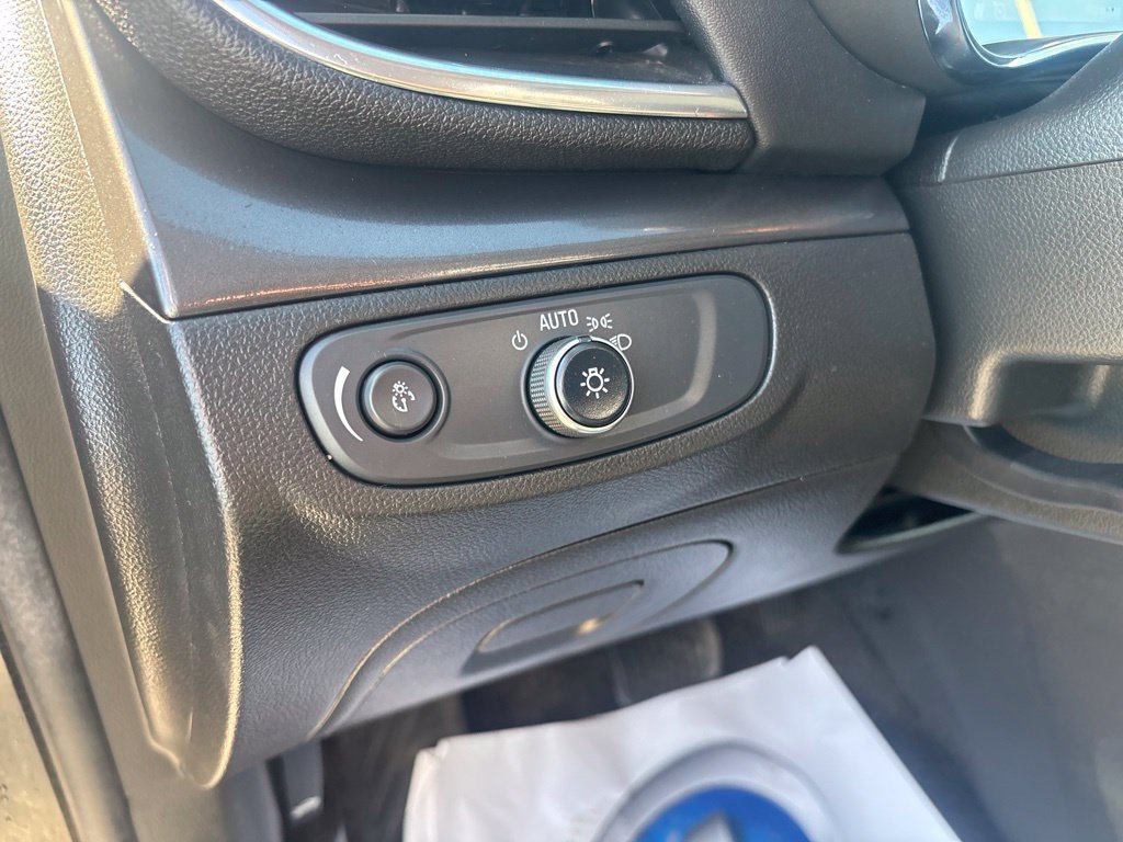 Used 2018 Buick Encore Preferred FWD image 18