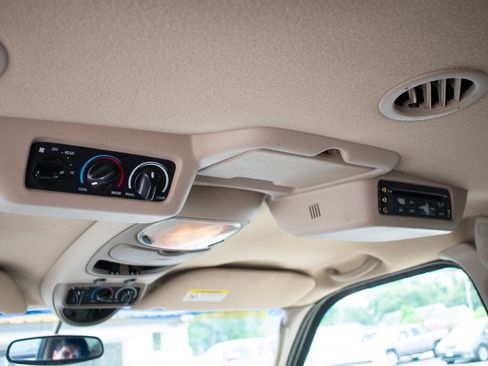 Used 2003 Ford Excursion Eddie Bauer image 30