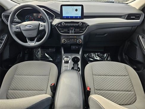 Used 2022 Ford Escape SE image 10