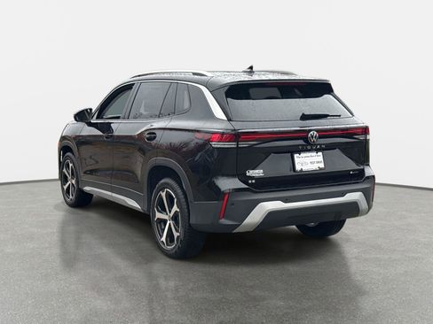 New 2025 Volkswagen Tiguan SE image 7