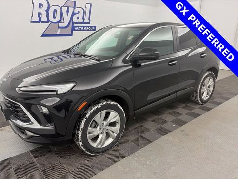 Certified 2024 Buick Encore GX Preferred image 1