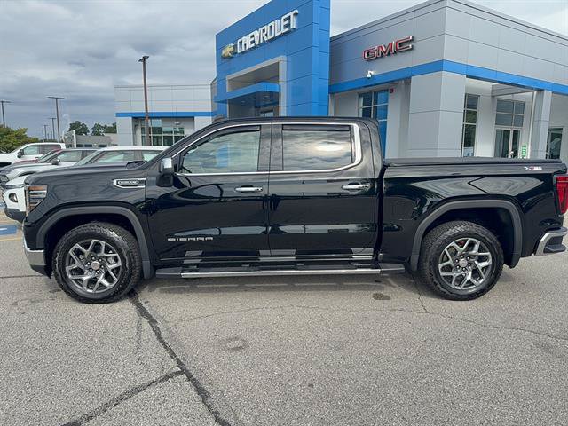 Certified 2024 GMC Sierra 1500 SLT w/ SLT Premium Plus Package AWD/4WD image 3
