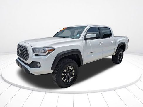 Used 2022 Toyota Tacoma TRD Off-Road w/ Technology Package RWD image 8