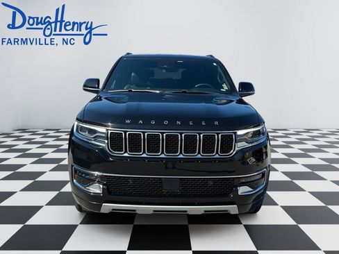 Used 2024 Jeep Wagoneer Series II w/ Flexible Seating Group AWD/4WD image 8