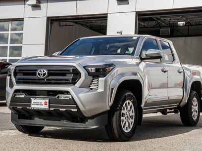 New 2025 Toyota Tacoma SR5