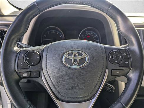 Used 2018 Toyota RAV4 XLE image 14