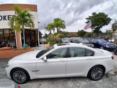 Used 2012 BMW 740i RWD image 6