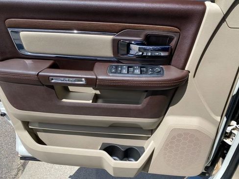 Used 2017 RAM 1500 Laramie AWD/4WD image 13
