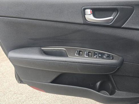 Used 2018 Kia Optima LX FWD image 23
