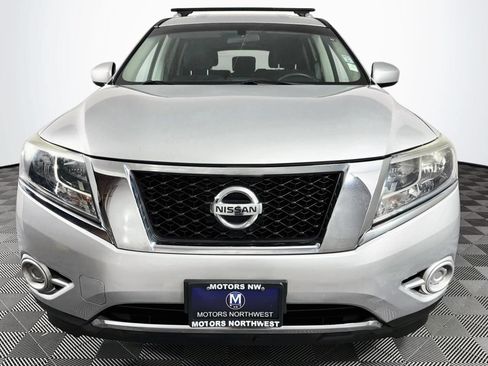 Used 2013 Nissan Pathfinder SV AWD/4WD image 2