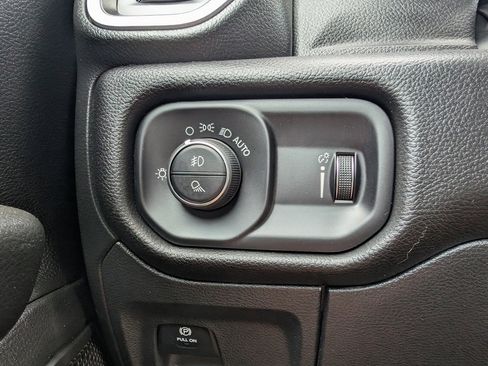 Used 2023 RAM 1500 Lone Star image 34