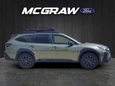 Used 2023 Subaru Outback Onyx Edition AWD/4WD image 6