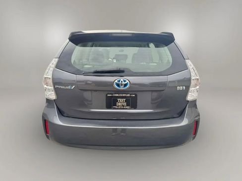 Used 2012 Toyota Prius V Five FWD image 10