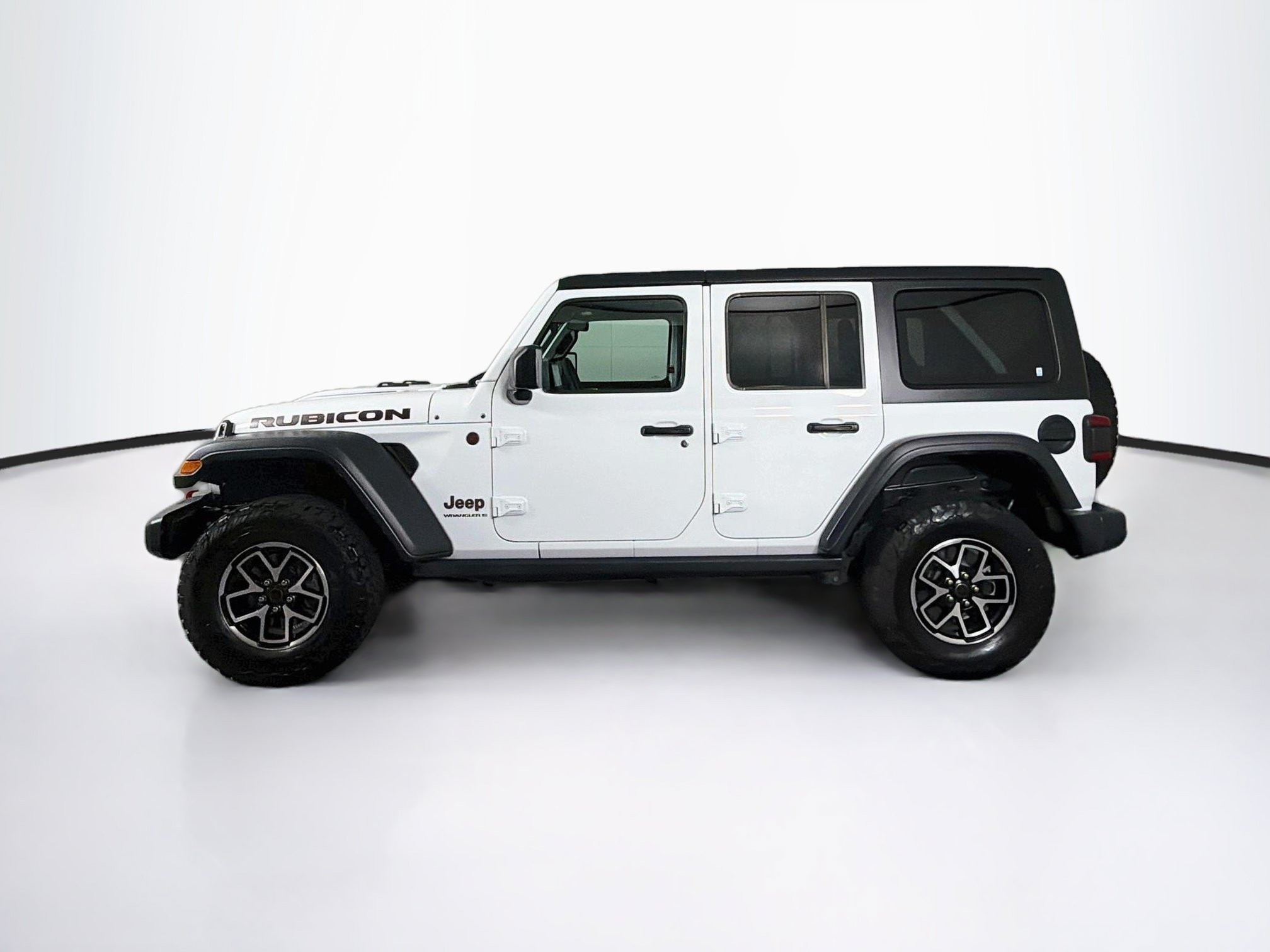 Used 2025 Jeep Wrangler Unlimited Rubicon AWD/4WD image 4