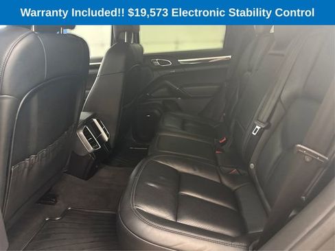 Used 2016 Porsche Cayenne AWD/4WD image 11