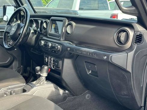 Used 2021 Jeep Wrangler Unlimited Sport AWD/4WD image 24