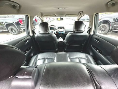 Used 2015 Nissan Leaf FWD image 20