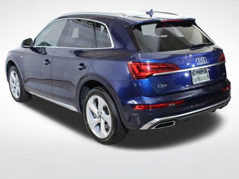Certified 2025 Audi Q5 2.0T Premium Plus w/ Premium Plus Package image 8