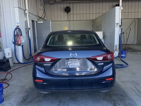 Used 2016 MAZDA MAZDA3 i Sport image 6