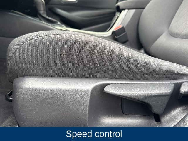 Used 2020 Toyota Corolla LE FWD image 18