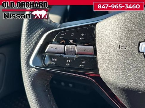 Used 2023 Nissan Ariya AWD image 19