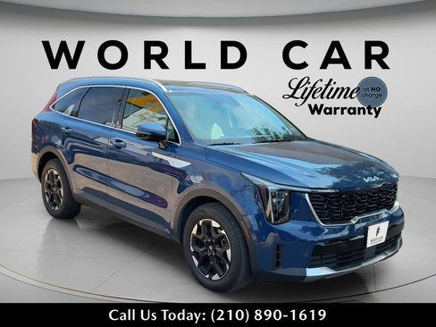 Used 2024 Kia Sorento S w/ Panoramic Sunroof Package FWD image 1