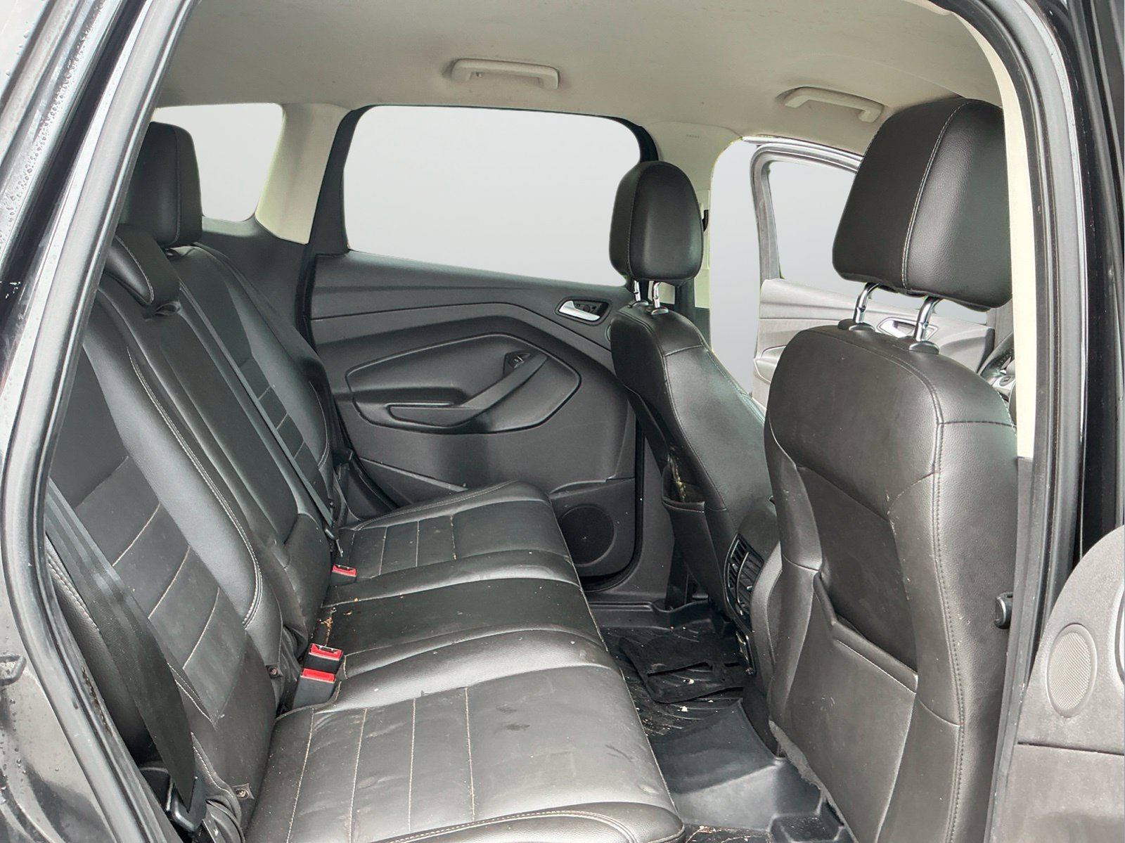 Used 2015 Ford Escape Titanium w/ Equipment Group 301A FWD image 13