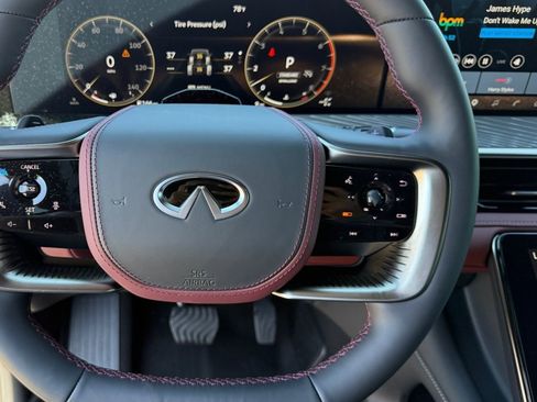 New 2026 INFINITI QX80 Autograph AWD/4WD image 17