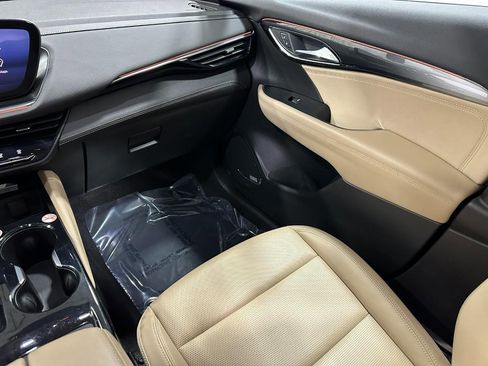 Used 2024 Buick Envision Preferred image 18