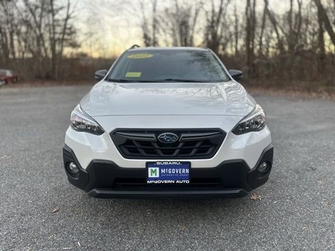Used 2022 Subaru Crosstrek 2.5i Sport w/ Moonroof Package image 2