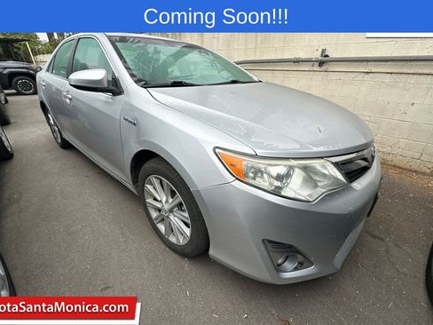 Used 2012 Toyota Camry XLE w/ Leather Pkg image 1