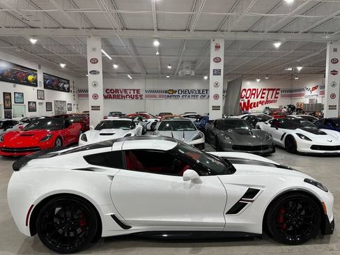 Used 2019 Chevrolet Corvette Grand Sport RWD image 6