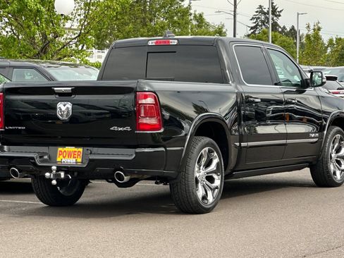 Used 2022 RAM 1500 Limited w/ Body-Colour Bumper Group AWD/4WD image 4