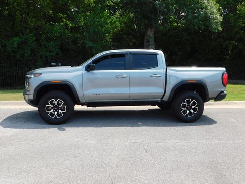 Used 2024 GMC Canyon AT4X AWD/4WD image 2