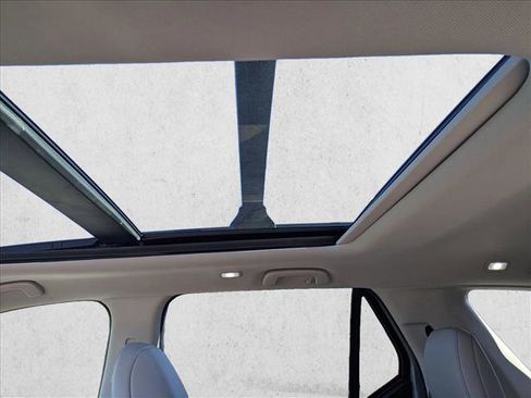 Used 2025 Honda Pilot Touring image 20