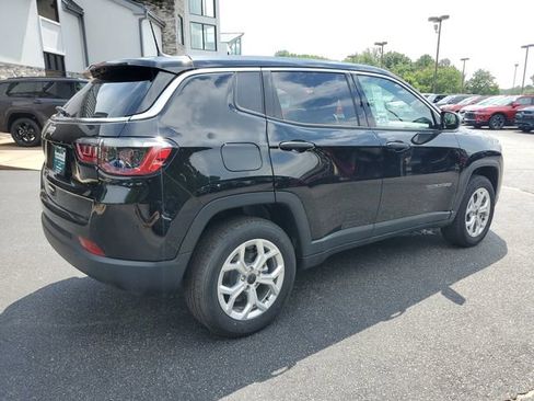 New 2025 Jeep Compass Sport image 6