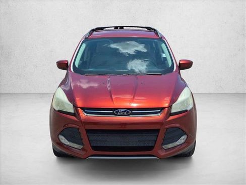 Used 2015 Ford Escape SE w/ Equipment Group 201A FWD image 2