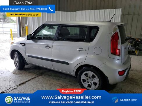 Used 2013 Kia Soul FWD image 3
