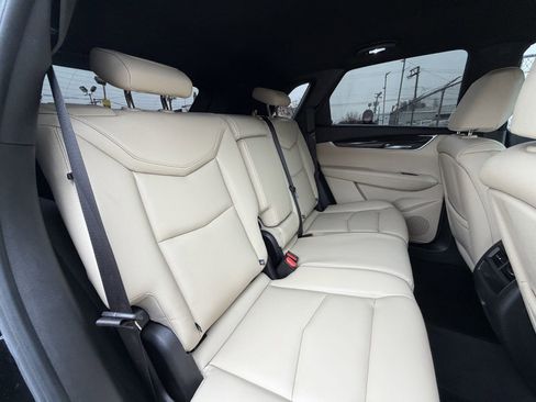Used 2018 Cadillac XT5 AWD image 27
