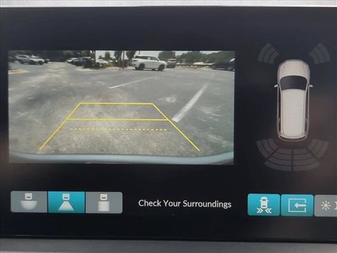 Used 2025 Honda Pilot Touring image 13