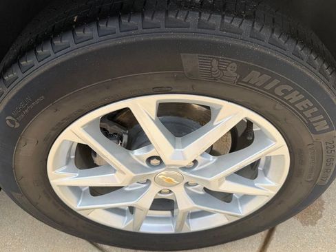 Used 2023 Chevrolet Equinox LT w/ Driver Convenience Package FWD image 28