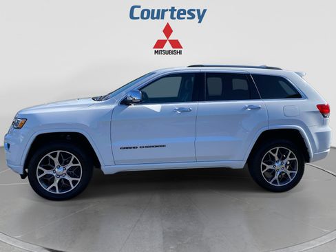 Used 2020 Jeep Grand Cherokee Overland AWD/4WD image 2
