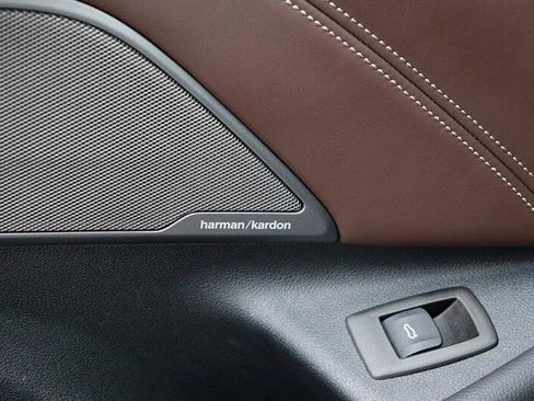 Used 2019 BMW 540i xDrive w/ Executive Package image 42